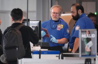 Verizon waives late charges for federal employees affected by partial DHS shutdown