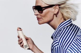 Dyson simply introduced its first-ever handheld fan, with a motor that spins as much as 65,000 RPM