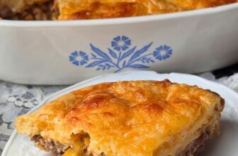 Unimaginable Chili Pie (Straightforward Bisquick Recipe from the Seventies)