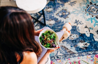 The right way to Meal Prep for a Week on a Price range (With a Full Plan + Grocery Record)