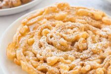 Selfmade Funnel Cake {Crispy & Scrumptious!}